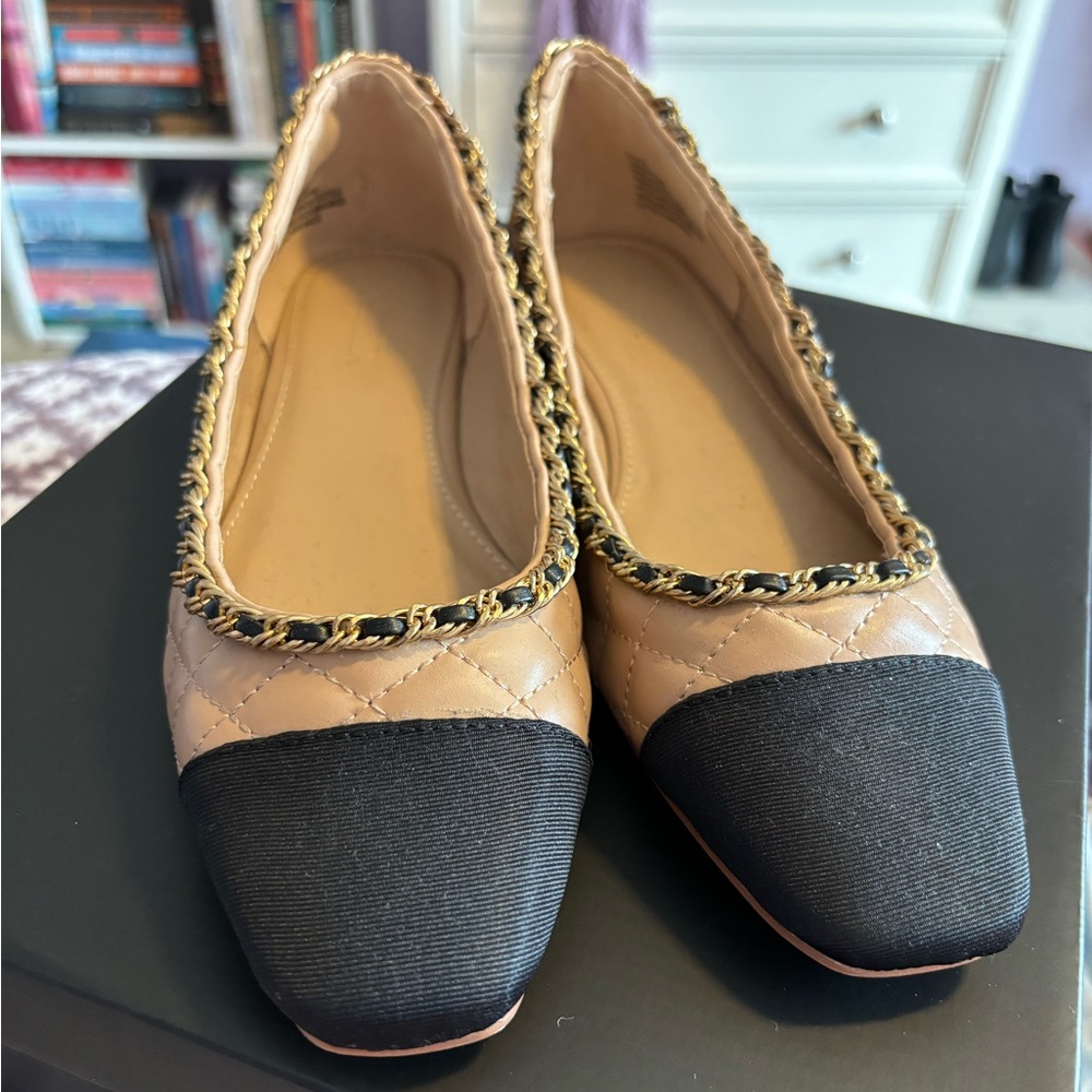 Just Fab Flats NEVER WORN Size US 9